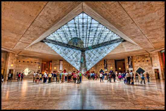 louvre-inverted-pyramid.jpg
